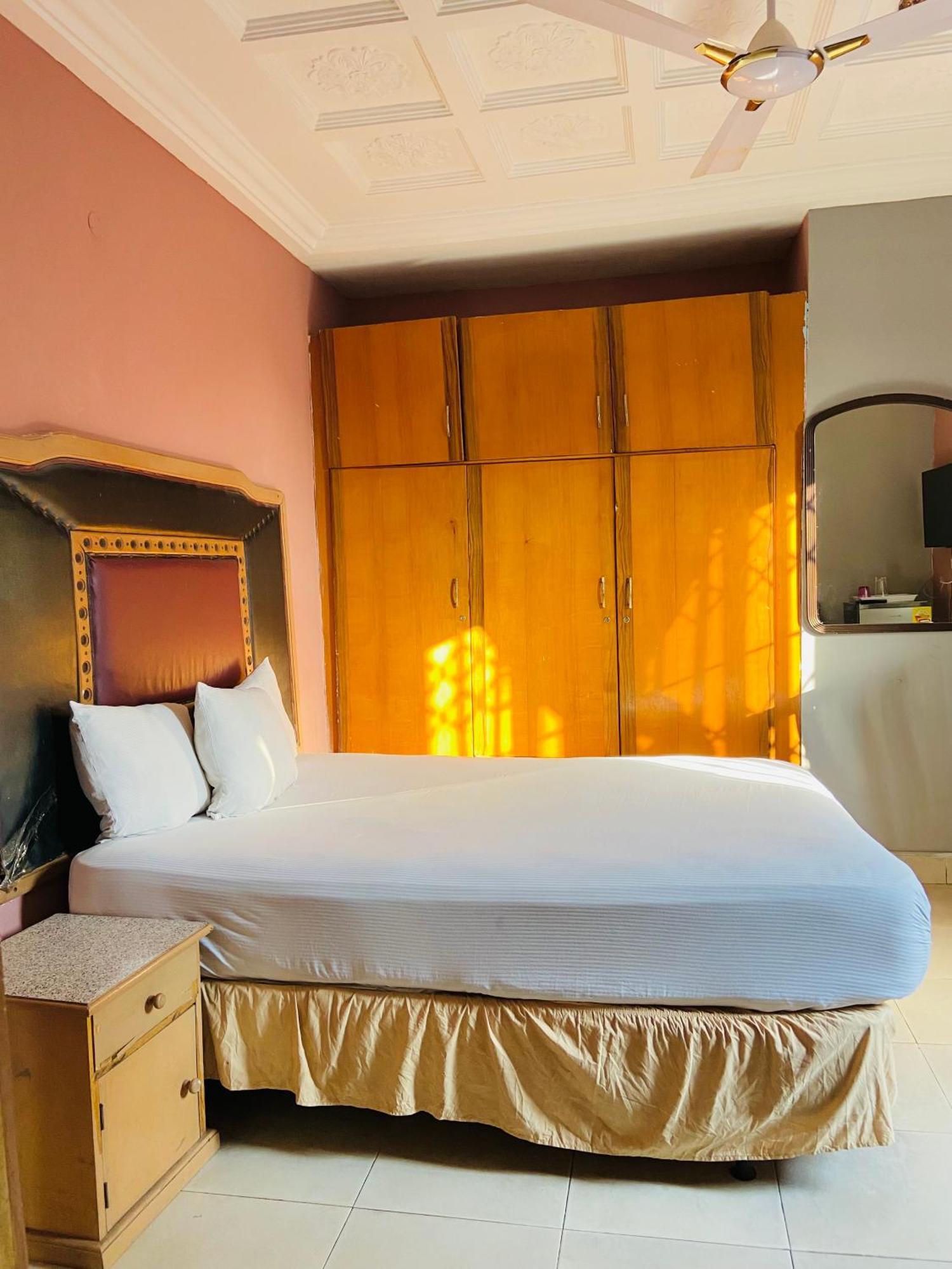 Heaven Gate Hotel Accra Exterior foto